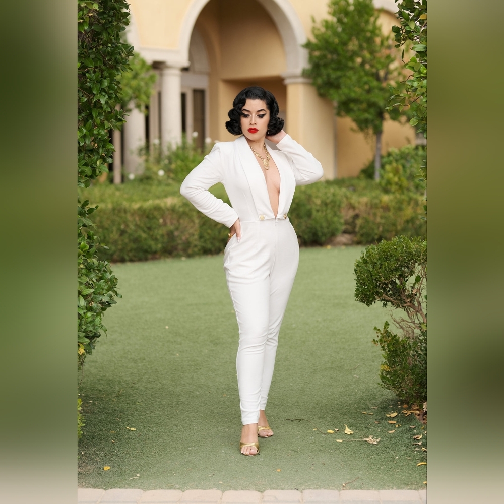 VINTAGE VANDALIZM Dapper Dietrich Jumpsuit (Ivory) - Picture 3 of 6
